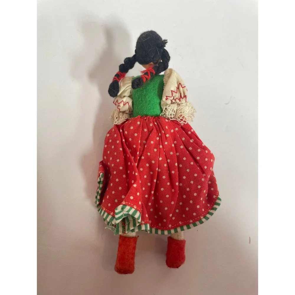 Vintage BAPS Miniature Folk Dolls Pair Hand Painted Traditional‎ European Set